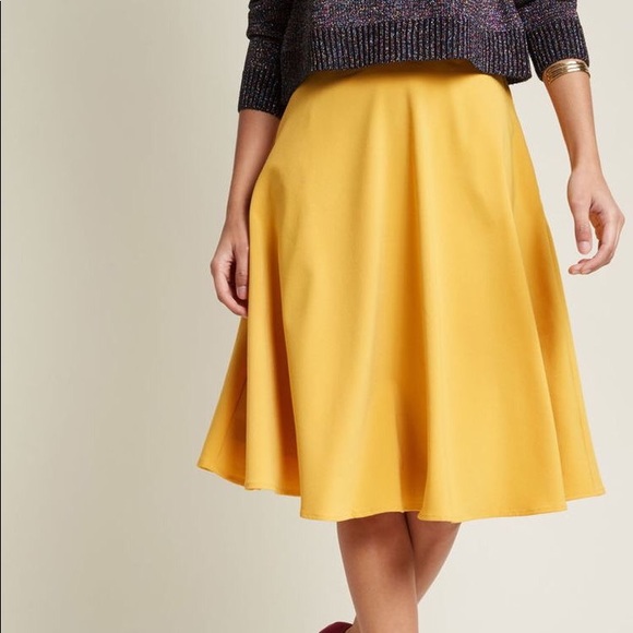 Skirt - Picture 4 of 4